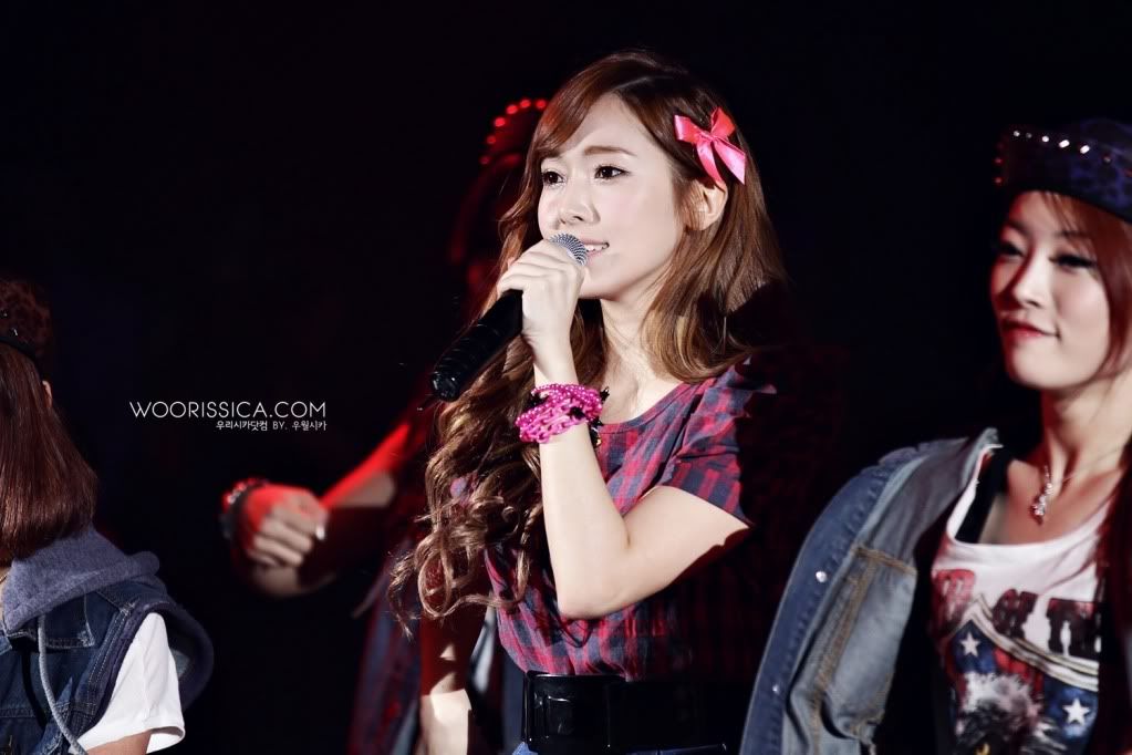 SNSD_제시카.121018 Love your W & 121017 PYL 오토 런웨이 무대