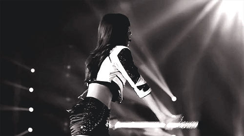 photo tumblr_mw5ymufuEA1qfih97o3_500_zps5cf89178.gif