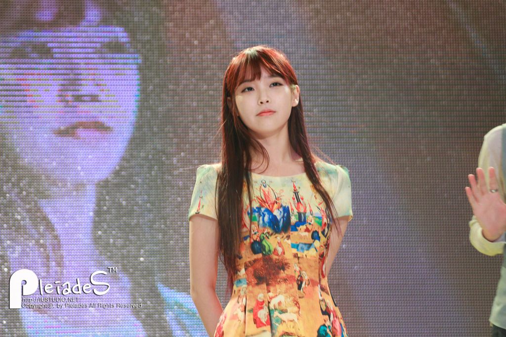 [직찍_50pics]아이유 - 121020 부산 퀴즈왕 선발대회 by 아데스