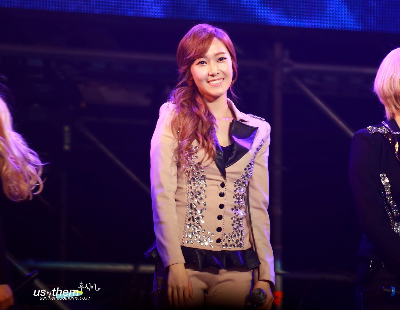 [71pics] 소녀시대 직찍 @ 121021 GS&CONCERT