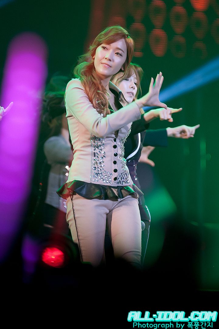 [40pics] 소녀시대(Girls Generation) @ 121021 GS&Concert