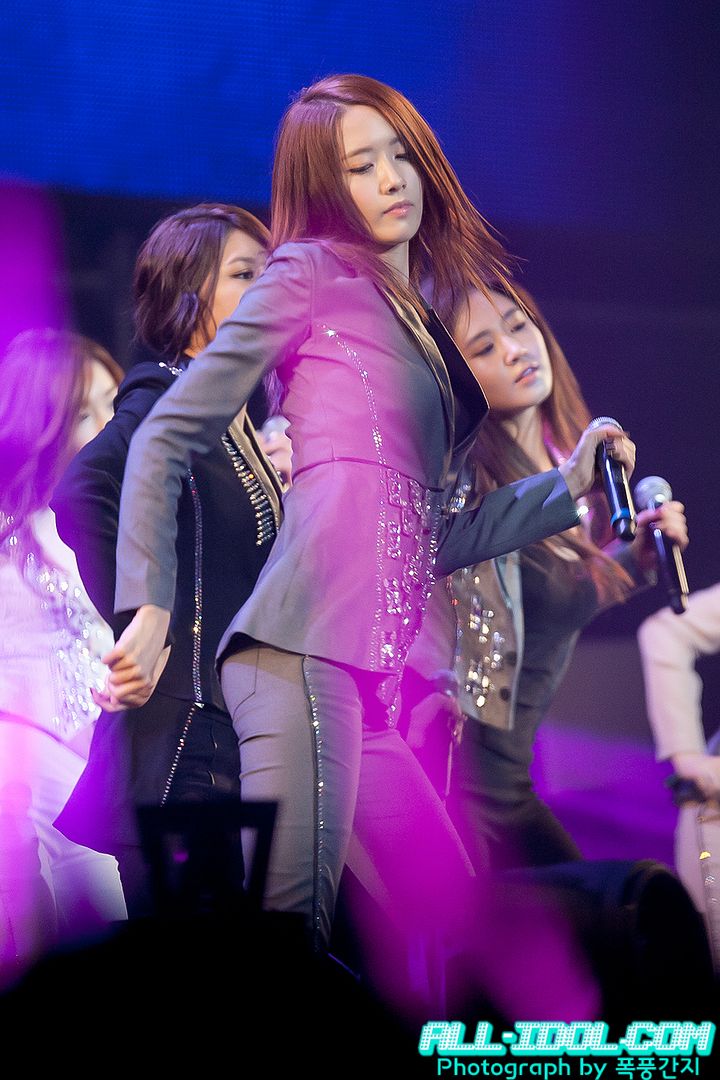 [40pics] 소녀시대(Girls Generation) @ 121021 GS&Concert