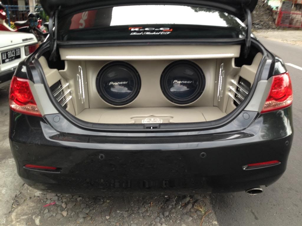 Toyota Camry Pemula Asli