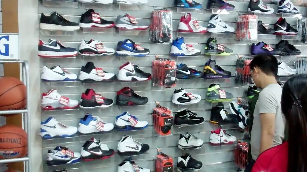 paseo nike outlet store