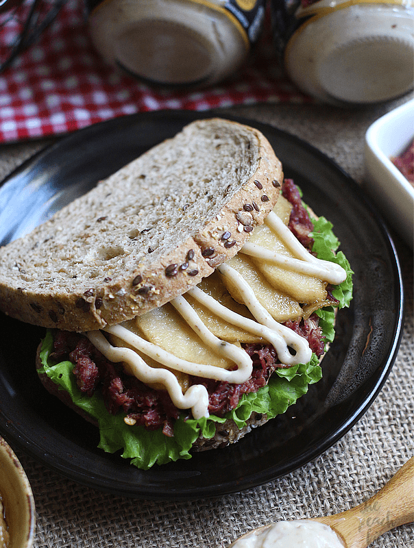 Lady's Choice Beef & Caramelized Apple Sandwich