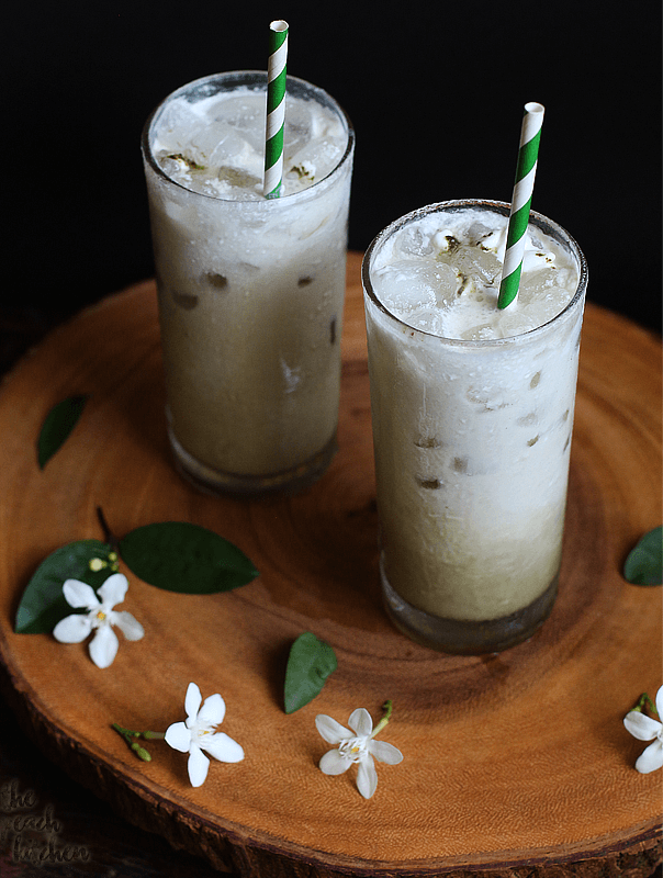 how to make iced matcha with almond milk