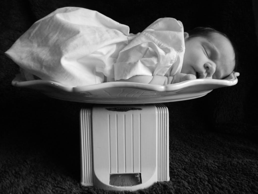 baby scale photo: Scale no hat DSCN0340.jpg