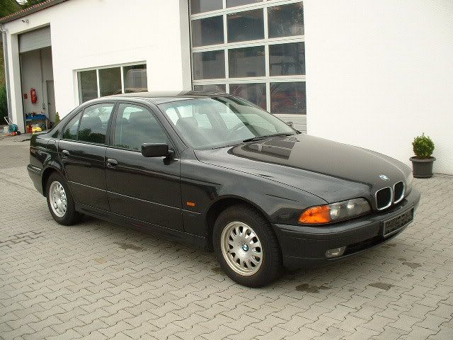528i aufgebaut und abgebrannt - 5er BMW - E39