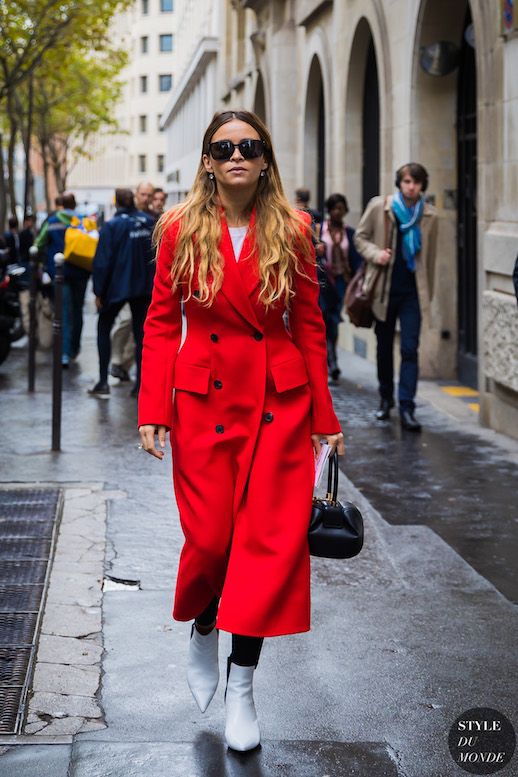 The Red Coats Fashion-Girls Can't Stop Buying