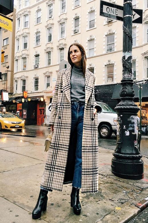 How A Top Blogger Wears A Long Checked Coat