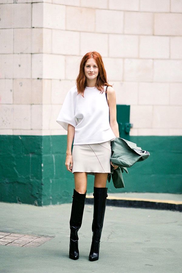 Street Style: Taylor Tomasi Hill | Over-The-Knee-Boots In London