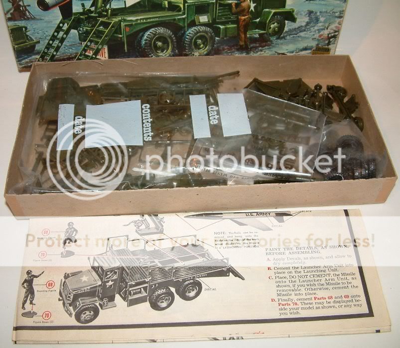 ROCKETS  Lacrosse Missile with Mobile Launcher made in 1958 by REVELL