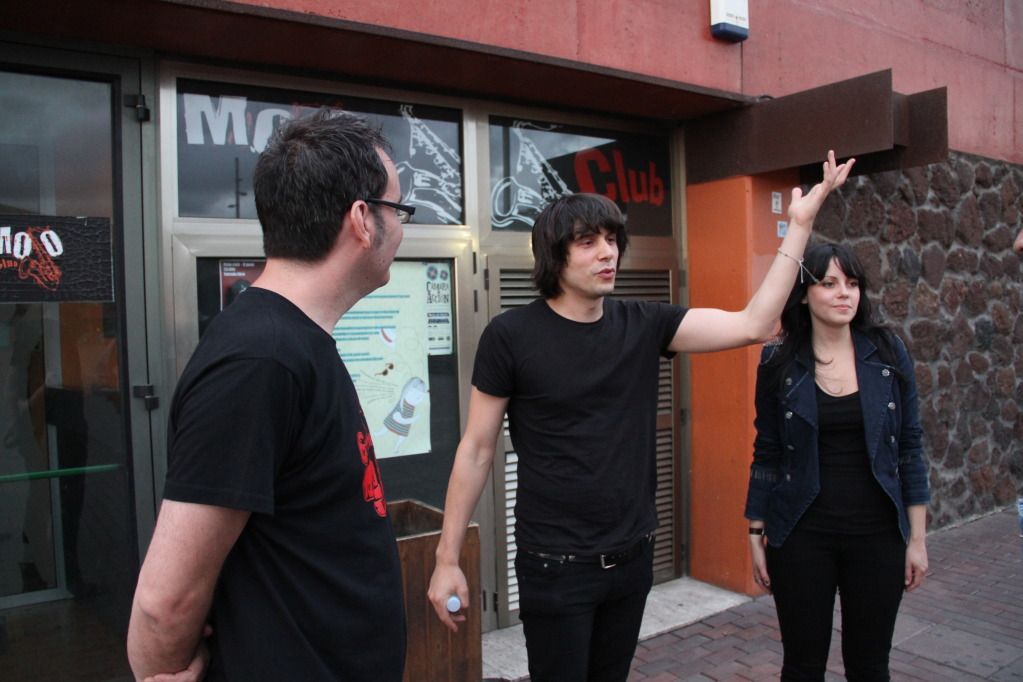 Con The Last Internationale