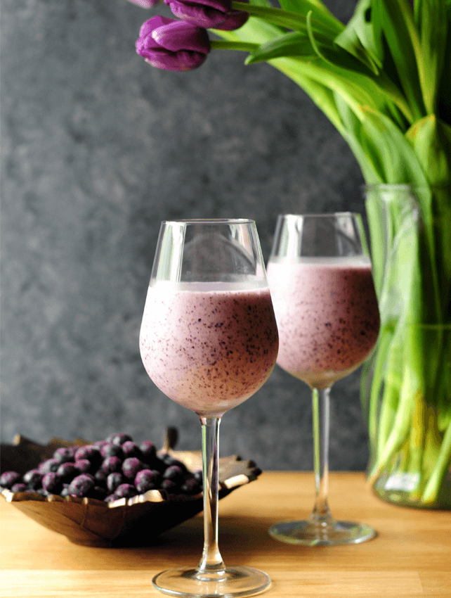 5 Fruity Shakes You'll Love To Drink In The Morning
