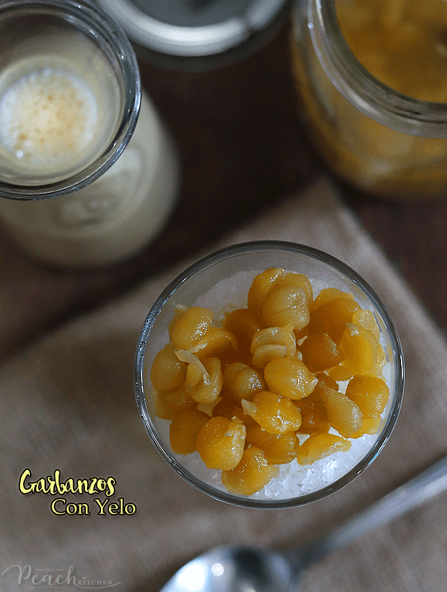 Garbanzos Con Yelo (Sweetened Chickpeas With Ice and Milk)