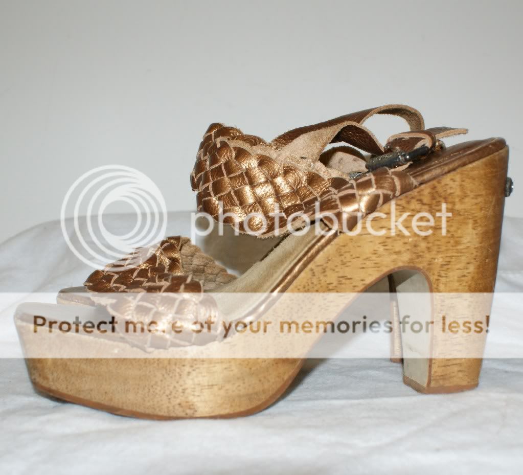 MICHAEL MICHAEL KORS Bronze Metallic Woven Leather Wooden Sandals 