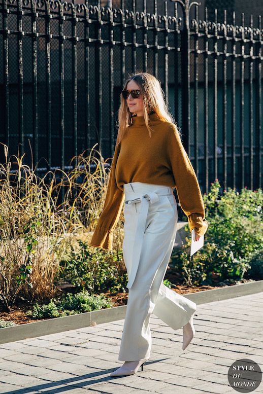 Top Picks: Lightweight Sweaters for Spring