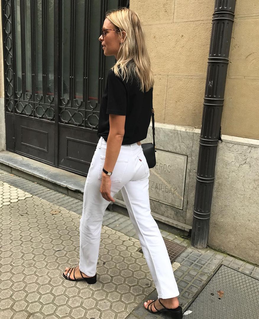 The French-Girl Way to Wear White Jeans for Spring and Summer 