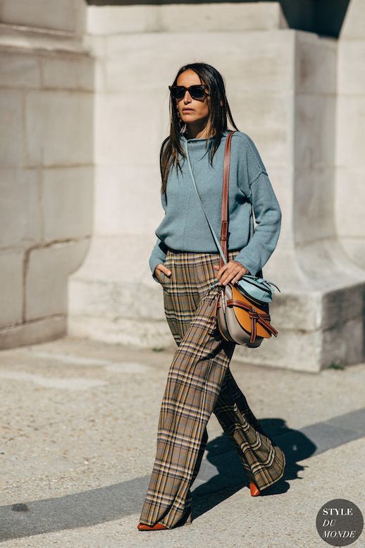 Le Fashion Blog Chloe Harrouche Paris SS Sunglasses Blue Sweatshirt Plaid Checked Trousers Neutral Heel Via Style Du Monde 