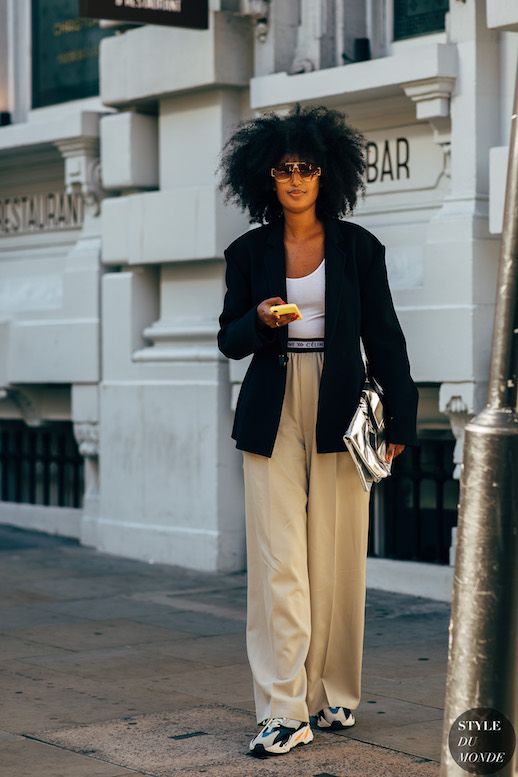 Le Fashion Blog Julia Sarr Jamois Workwear Outfit Black Blazer White Tank Beige Trousers White Black Sneakers Via Style Du Monde 