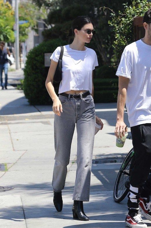 Le Fashion: Kendall Jenner Wears The Simplest Warm-Weather Go-To