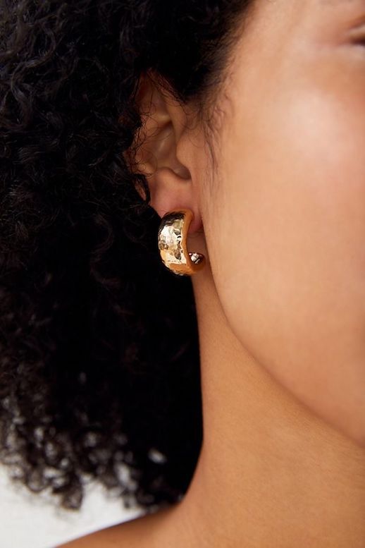 Le Fashion Blog Shop Must Have Chunky Gold Hoop Earrings Via Urban Outfitters 