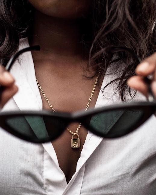 Le Fashion Blog Shop The Best Of The Micro Sunglasses Trend Black Sunglasses Via @Theglossier 