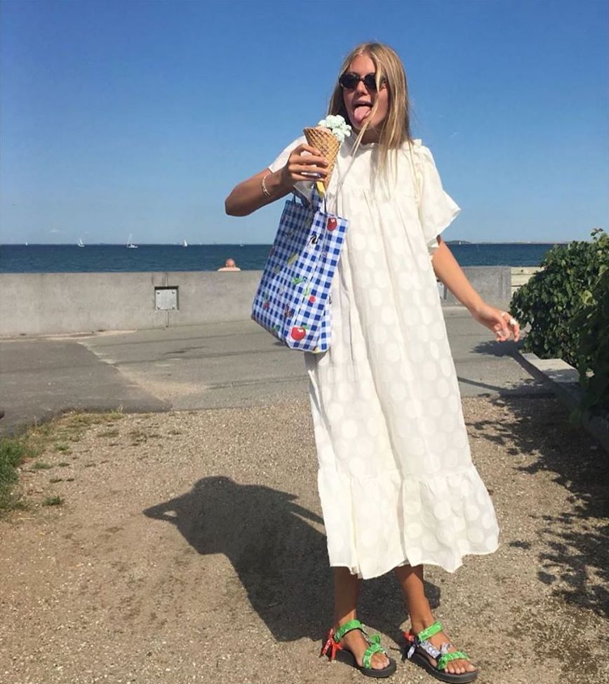 Le Fashion Blog Shop Trendy Summer Maxi Midi White Dresses Via Arizona.l.o.v.e Instagram