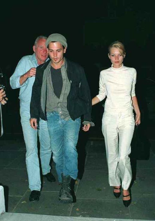 LE FASHION BLOG JOHNNY DEPP KATE MOSS JOHNNY AND KATE INSPIRATION ALL WHITE 90S MINIMAL LOOK MARY JANE SHOES TURTLE NECK 17