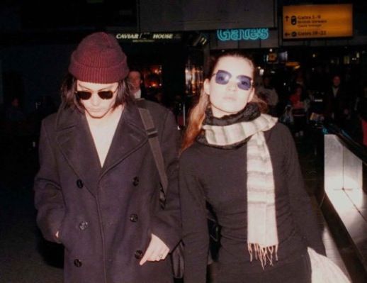 LE FASHION BLOG JOHNNY DEPP KATE MOSS JOHNNY AND KATE INSPIRATION TINTED SUNGLASSES SCARF SWEATER BEANIE PEA COAT 25