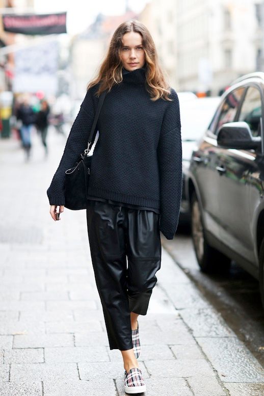 Le Fashion: A Blogger's Cool Take On Cropped Leather Pants