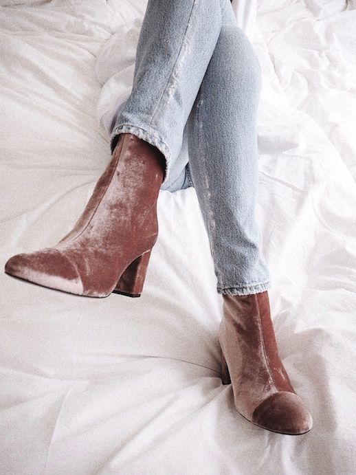 Le Fashion Blog Fall Style Jeans Brown Velvet Chunky Heeled Boots Via Vasilieva
