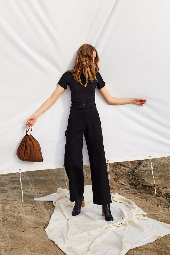 The All-Black Outfit We Want to Live In for Spring