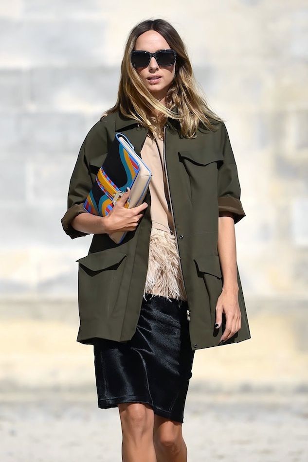 Le Fashion: Street Style: Candela Novembre | Army Jacket + Feathers In ...